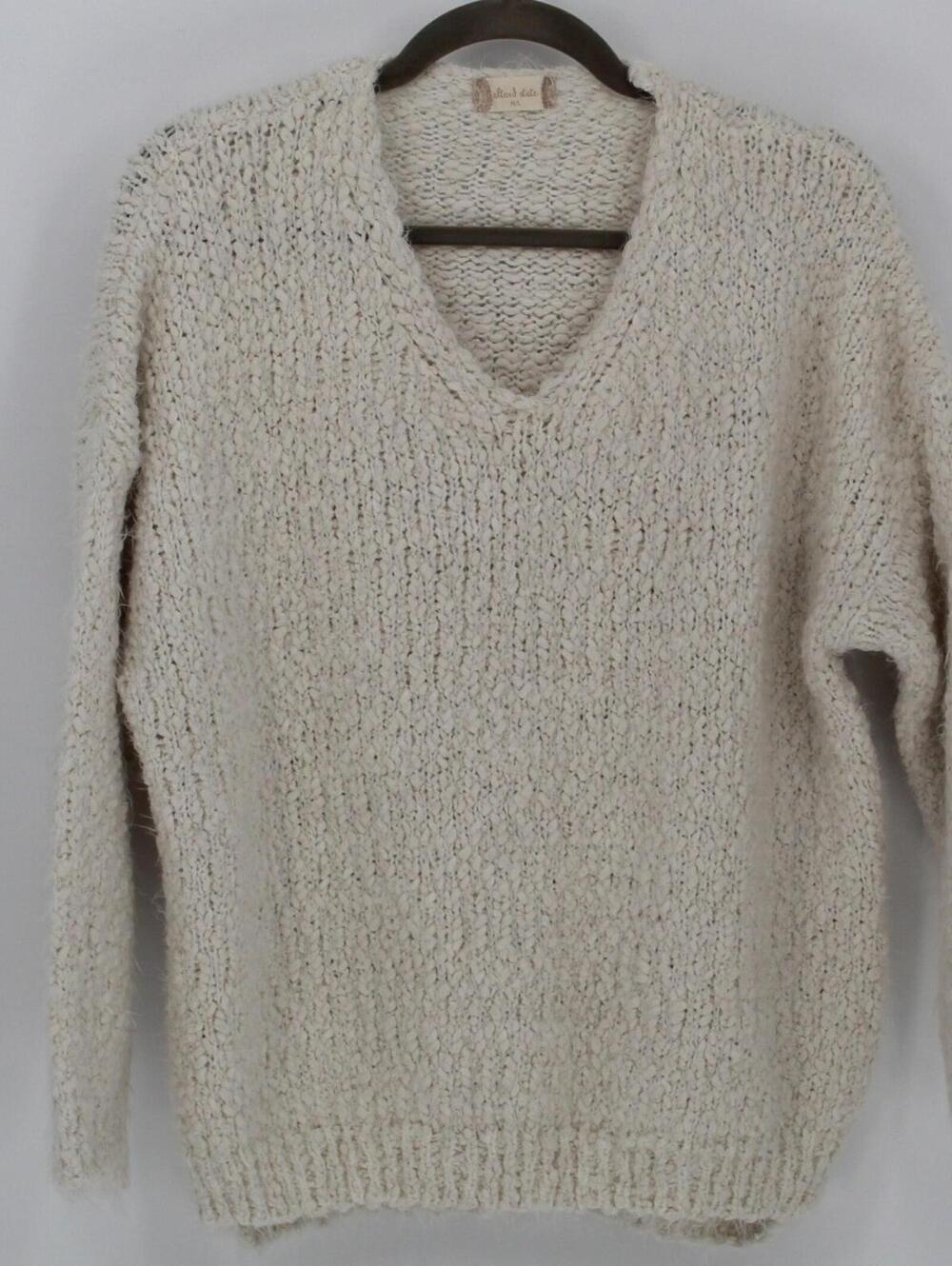 Altar'd State Medium Large Cream Popcorn Knit Pullover Cozy Soft V-Neck Sweater
